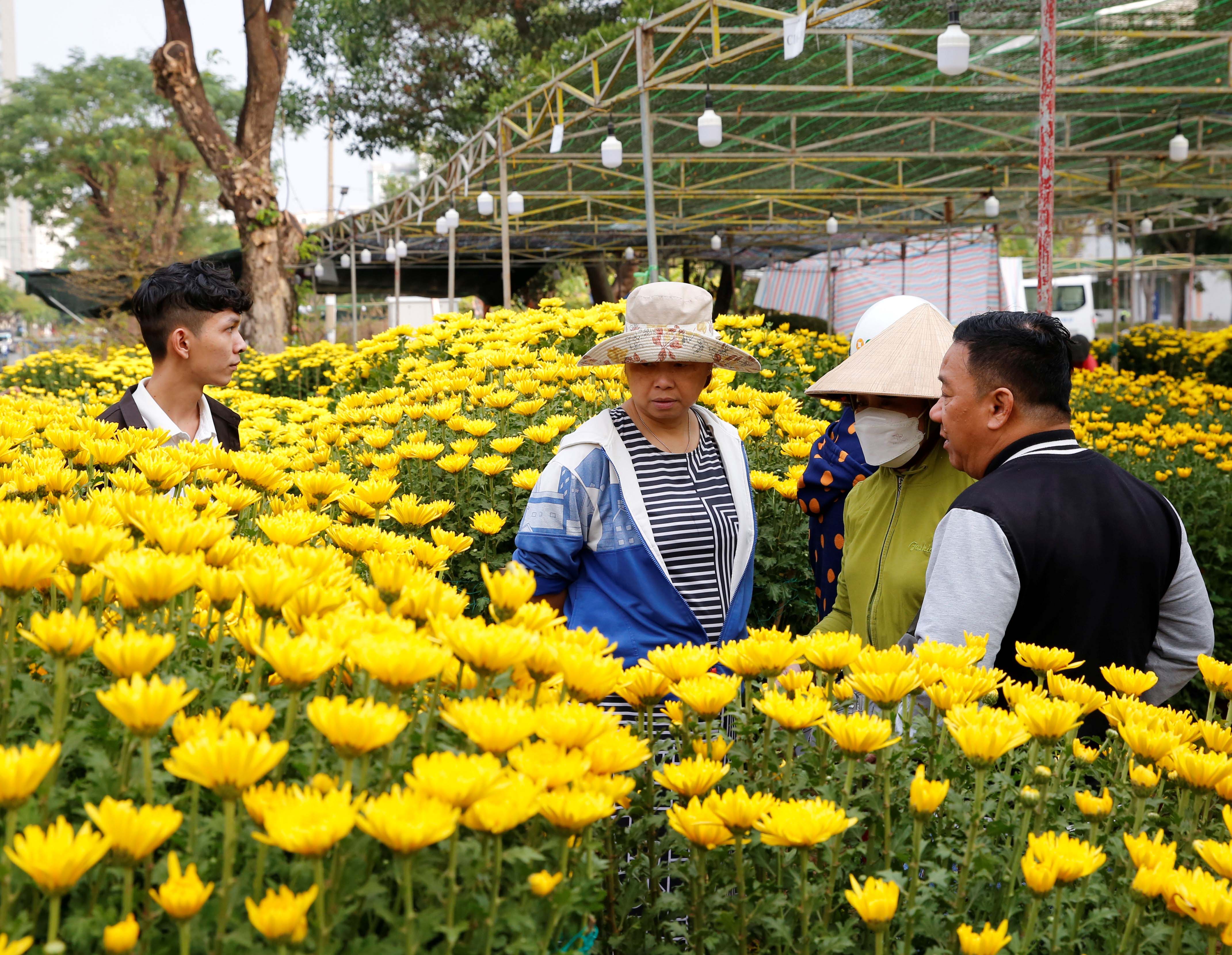 Rực rỡ Chợ hoa Phú Mỹ Hưng