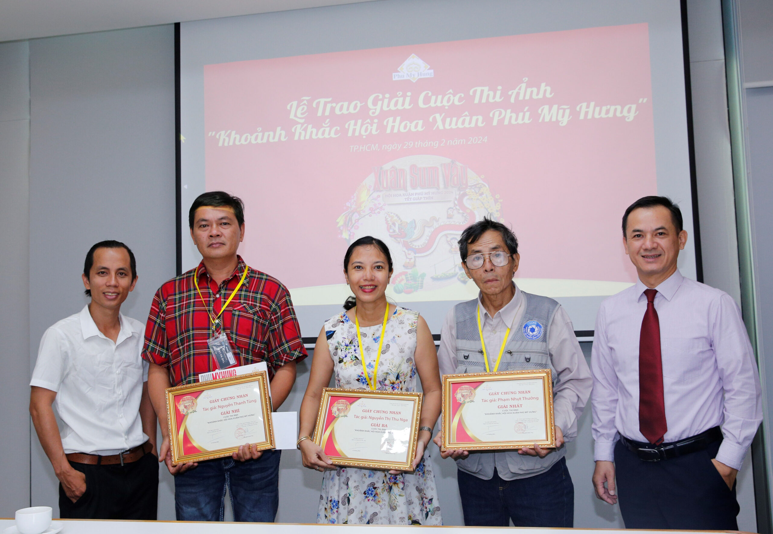 The Granting Awards for The Phu My Hung Spring Flower Festival’s Photo Contest
