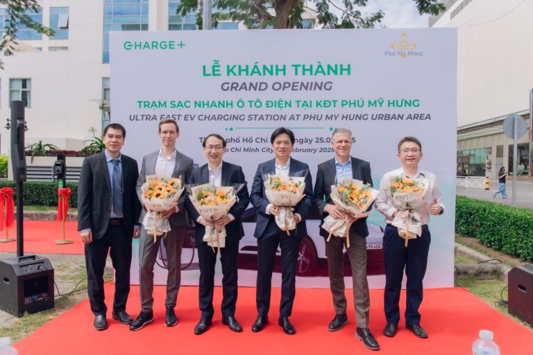 Charge+ Việt Nam vừa ra mắt trạm sạc siêu nhanh tại Crescent Mall
